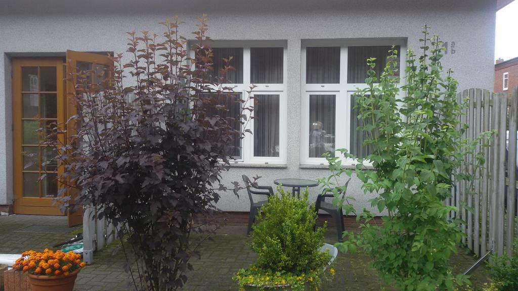 Pension Fuerst Borwin Markgrafenheide Exterior photo